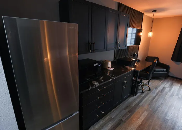 Plymouth Suites