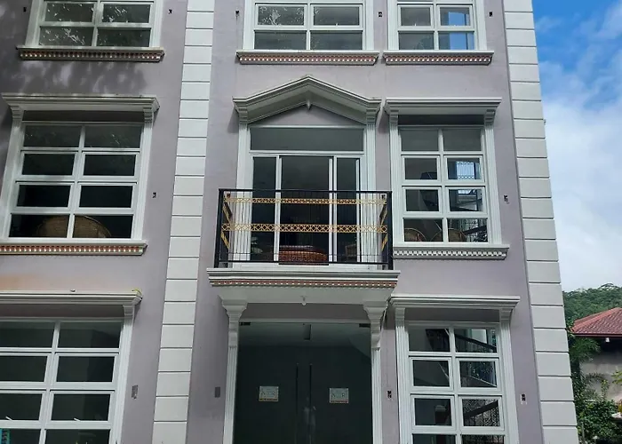 Hotel Naer