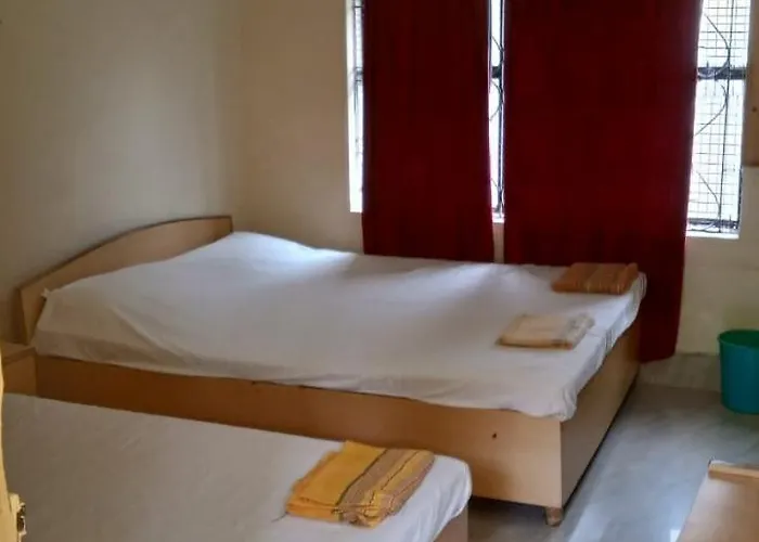 Hotel Santiniketan
