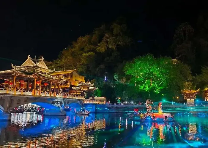 Juanzi Riverview Inn, Fenghuang Ancient City