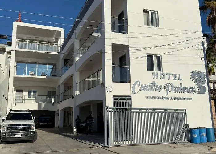 Hotel Cuatro Palmas