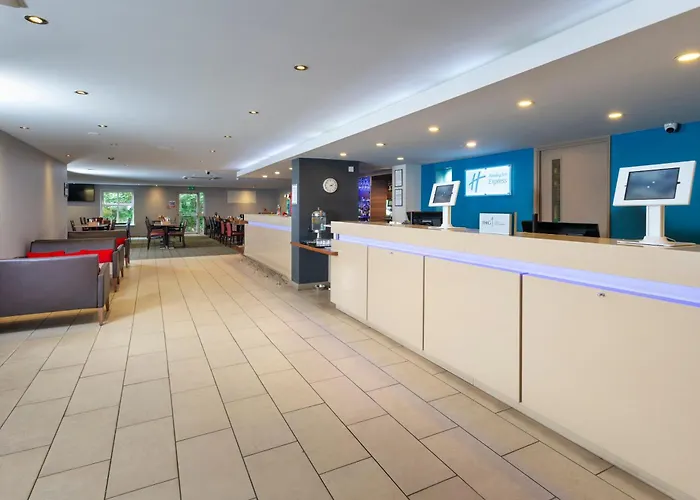 Holiday Inn Express Exeter East By Ihg