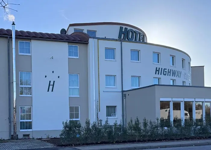 Highway Hotel