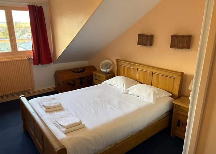 Hotel Couleurs Sud 46 Chambres Avec Ascenseur Et Bar-Restaurant Centre Ville-Gare Charleville-Mezieres