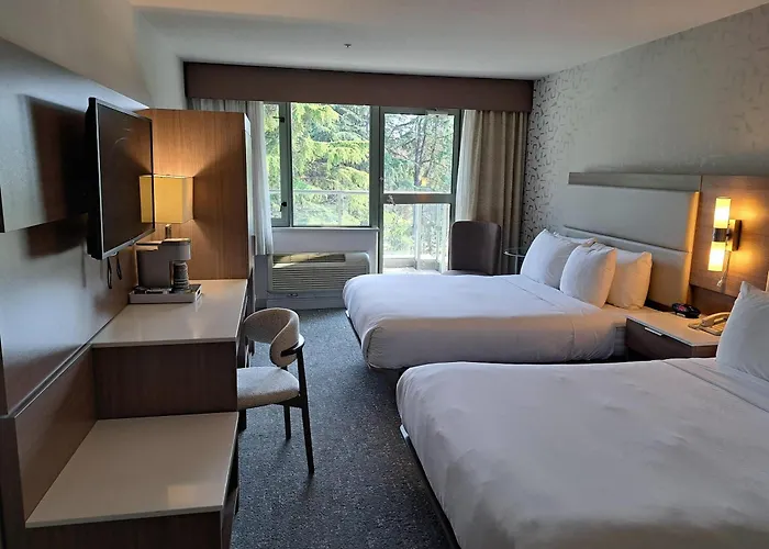Comfort Hotel Vancouver Airport