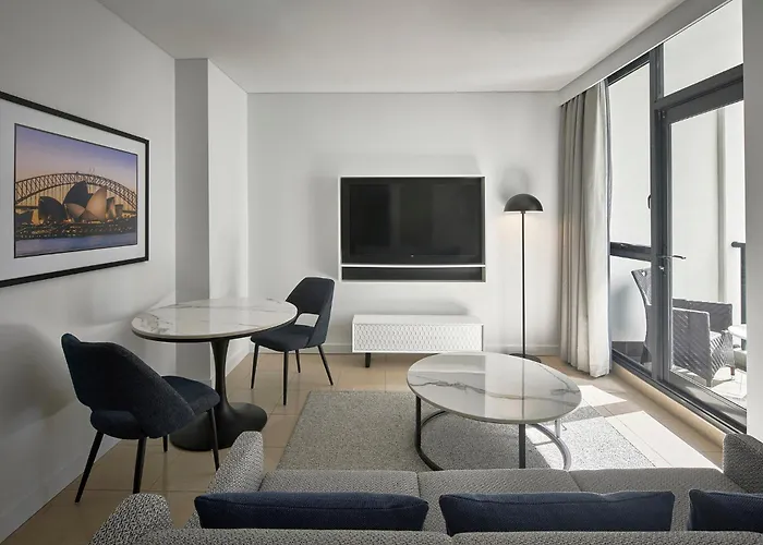 Meriton Suites Pitt Street, Sydney