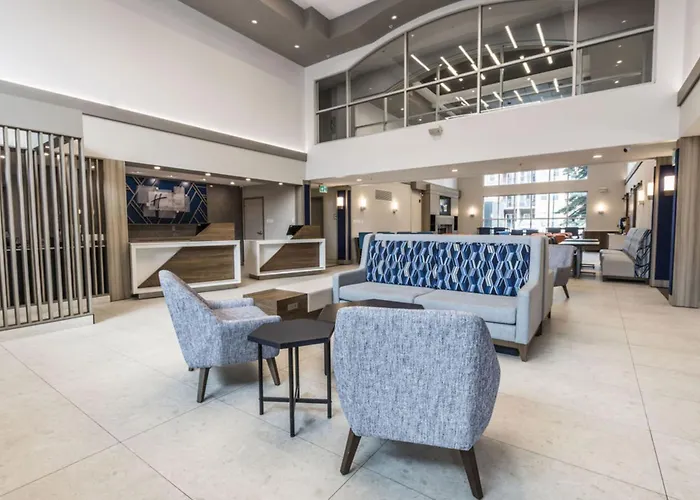 Holiday Inn Express Calgary South By Ihg