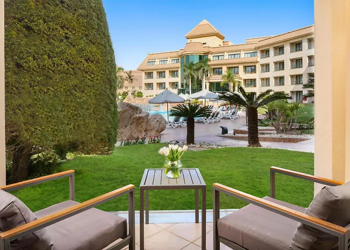Hilton Pyramids Golf