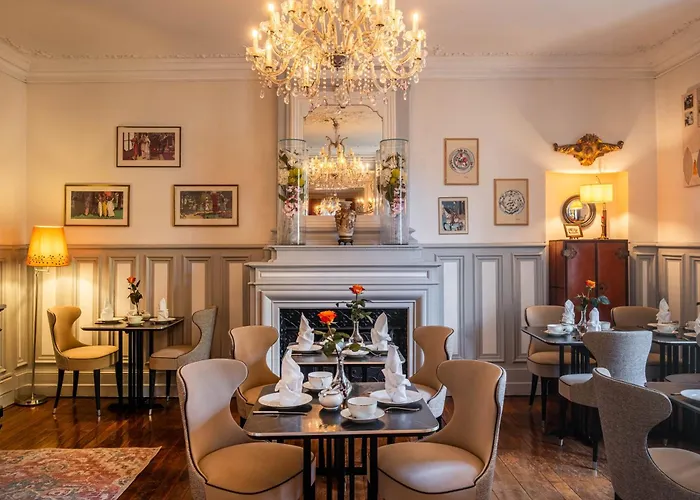Hotel Le Pavillon Des Lys - Amboise Centre