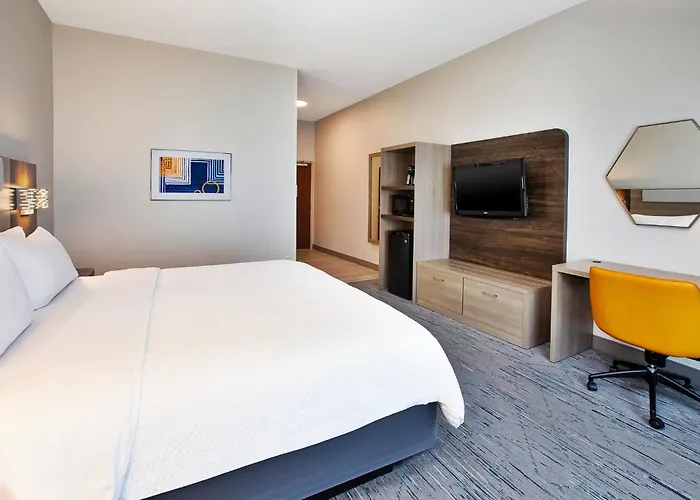 Holiday Inn Express & Suites Sioux Falls Southwest By Ihg