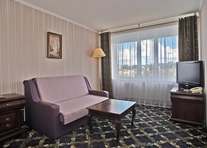 Hotel Mir