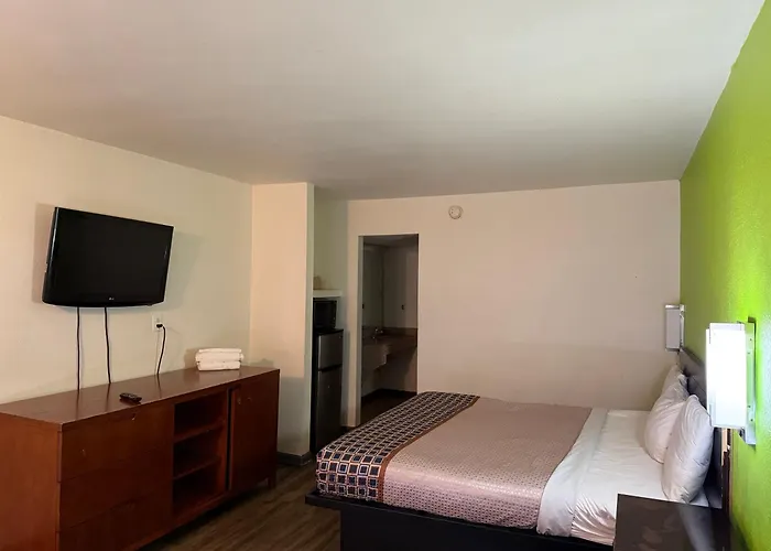 Budgetel Inn And Suites- Fort Gordon
