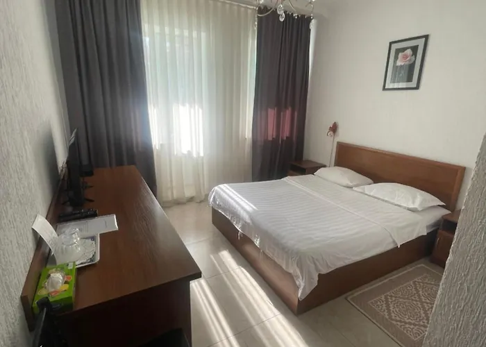 Green Hotel