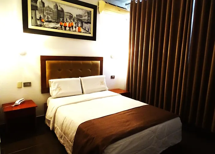 D'Milez Hotel