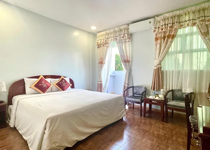 Sai Gon Bac Lieu Hotel - Stay 24 Hours