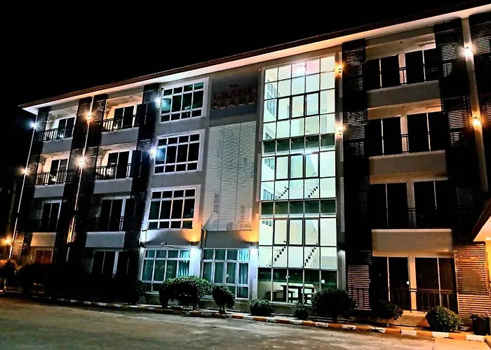 Grand Lopburi