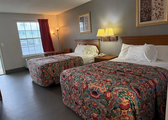 Key West Inn - Chatsworth