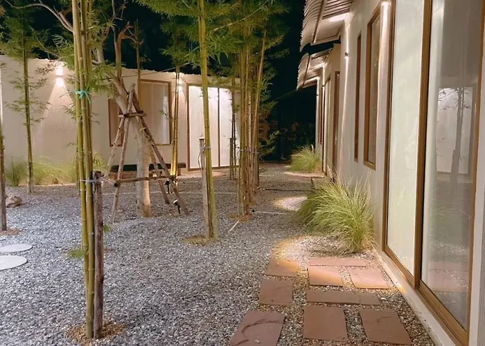 Wanan Cafe & Boutique Hotel