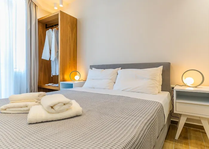 Iridium Old Town Luxury Suites