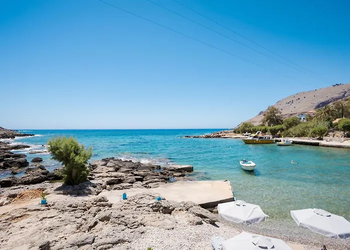 Finikas Resort Sfakia - Seaside Rooms