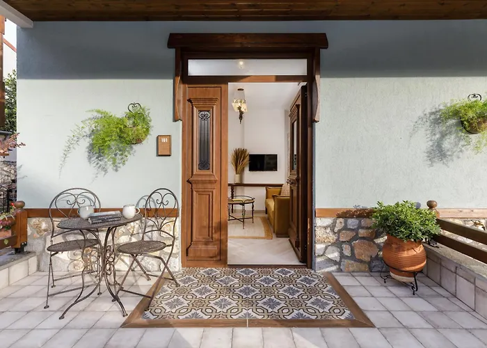 Meydani Suites