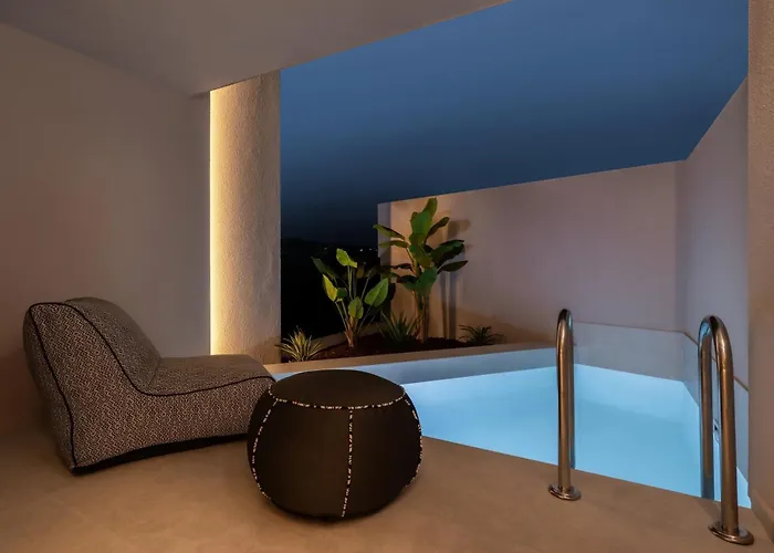 Nimfi Suites