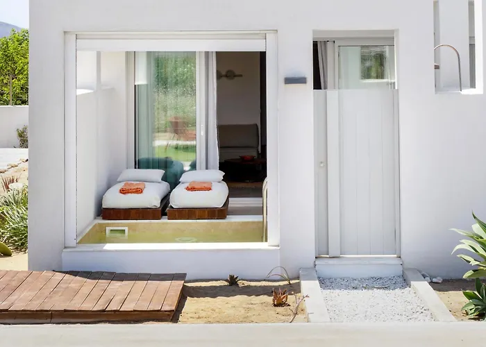 Alero Seaside Skyros Resort