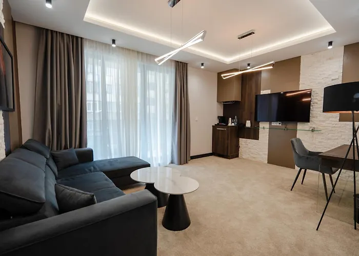 K&G City Hotel