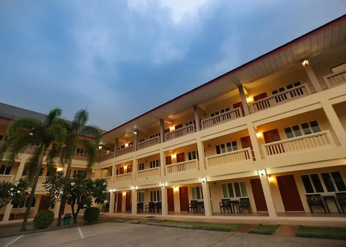 Poonnagunn Hotel