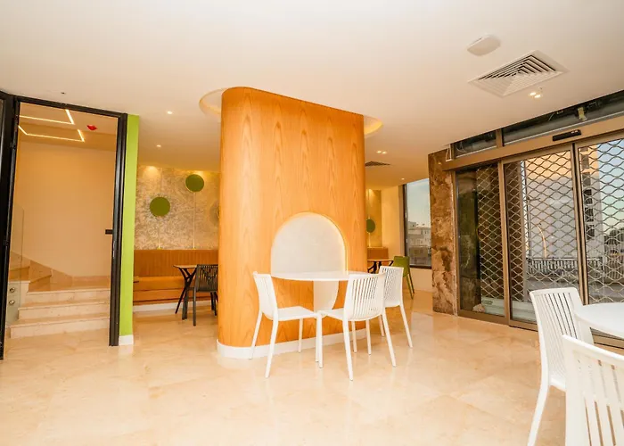 Marhaba Plaza Hotel