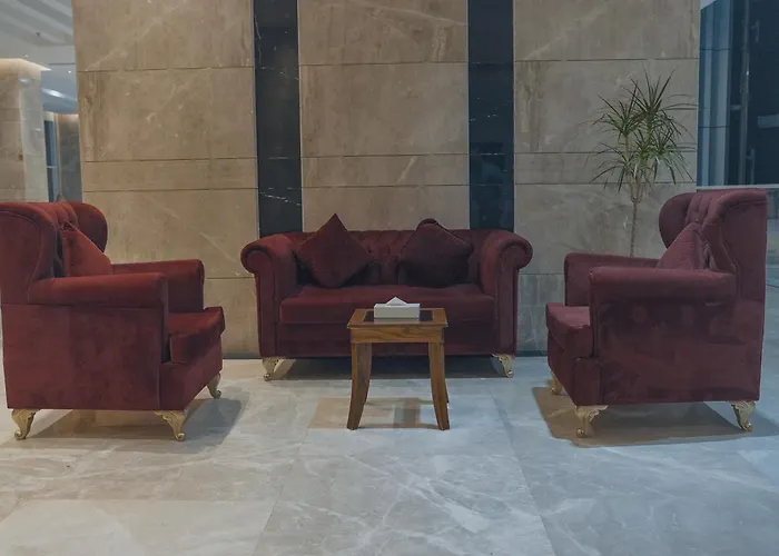 Taj Park Hotel