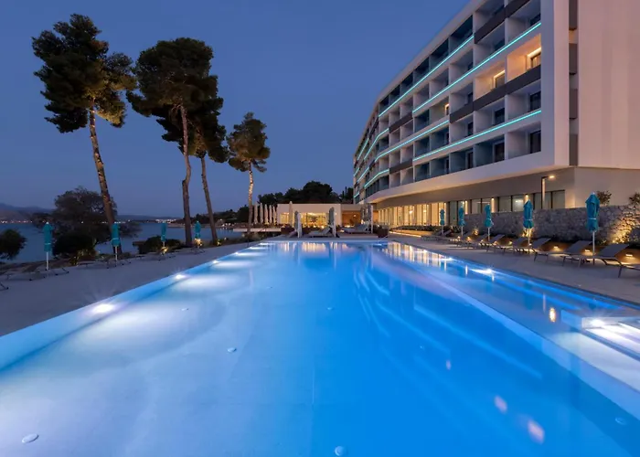 Mirage Chalkida City Resort
