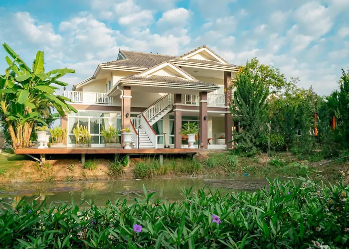 Farinda Resort & Pool Villa