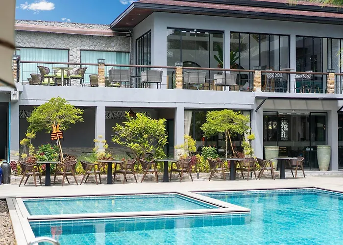 Howard Johnson By Wyndham Phuket Naiyang