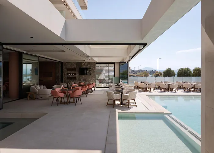 Avant Blue Boutique Hotel