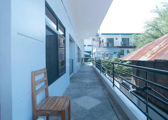 Reddoorz At Aurea Apartelle