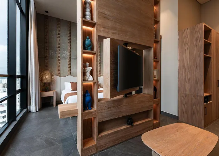 Oz Hotel Collection
