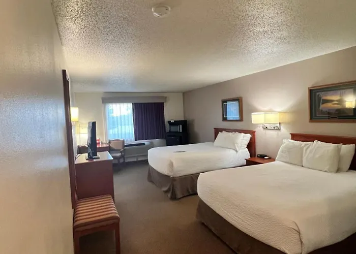 Serena Inn & Suites