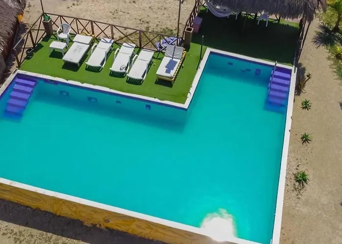 Margarita'S Beach Club