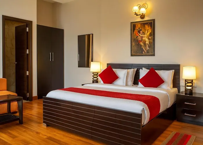 Pearl Grand Boutique Cottage In Omaxe Anandam Vrindavan - #Premium Ac Rooms With Balcony #Big Parking #Lift #Garden #Peaceful Area #Near Prem Mandir #Property Of The Year #Most Awarded