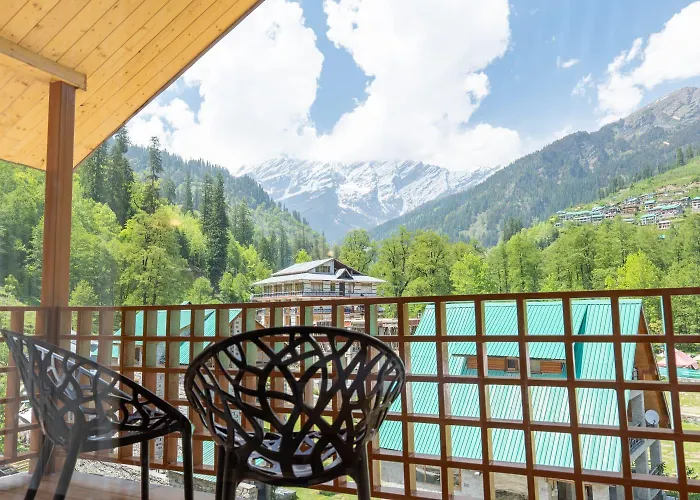 Hotel Patalsu