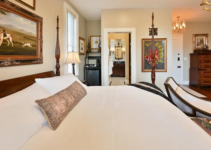 Magnolia Hall - The Britton Suite - King Suite
