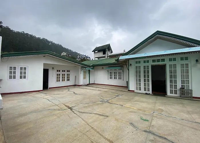 R R I Luxury Homestay