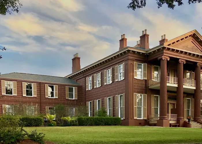 Magnolia Hall - The Britton Suite - King Suite