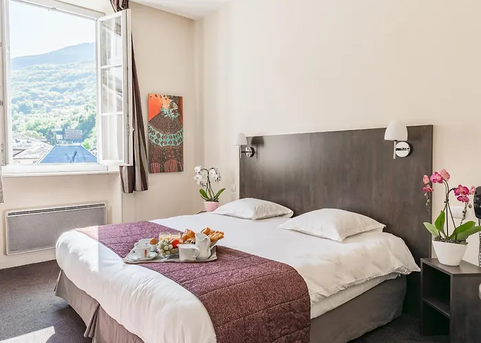 Auberge De Jeunesse Hi Brides-Les-Bains