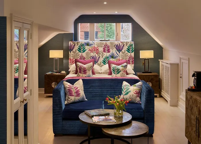 Langshott Manor - Luxury Hotel Gatwick