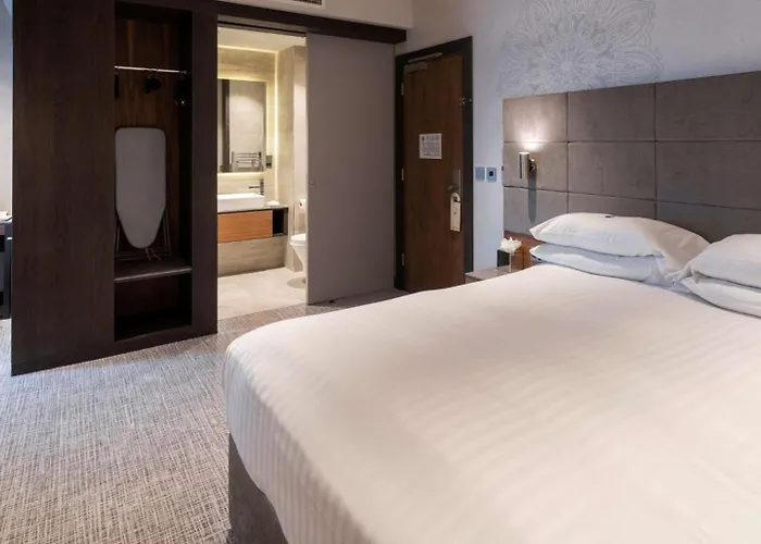 Doubletree By Hilton Belfast City Ten Square