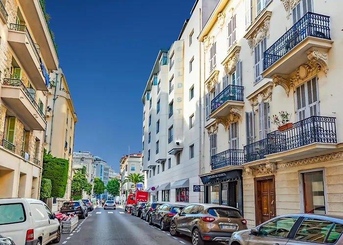 Goldstar Apartments & Suites Nizza