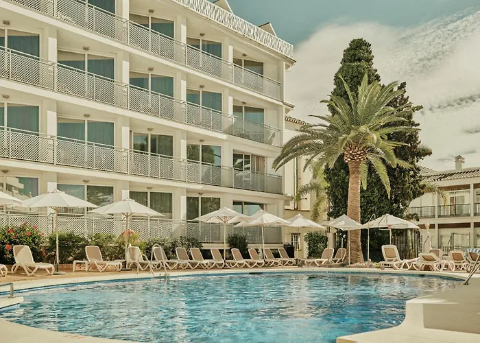 Beneste Villa Flamenca Hotel