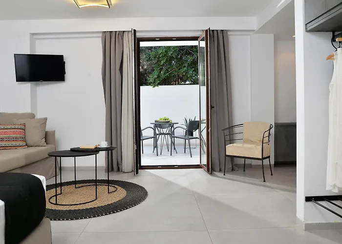 Yianna Hotel
